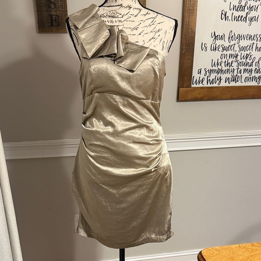 DO+BE Satin Gold One-Shoulder Dress